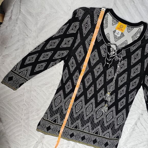 Ruby Rd. Size M Lightweight Knit Tunic Sweater Ikat Print Black and White Ladies - Picture 8 of 9